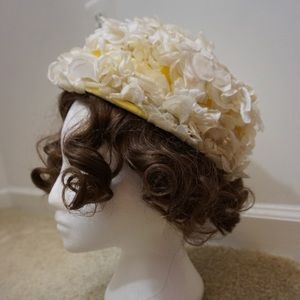 VTG 1950s/60s Hat with Flowers